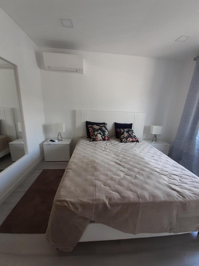 Lisbon Tagus River 2 Suites Private Pool D Almada Exterior foto